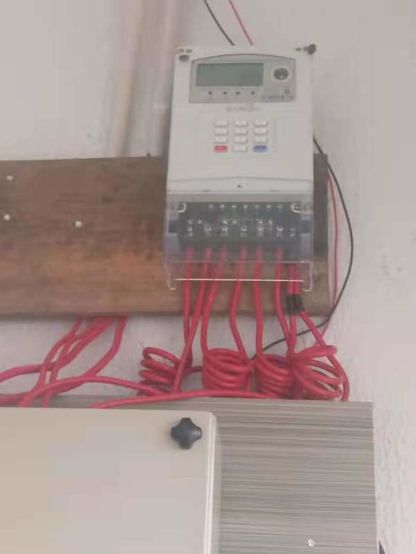 Apparecchiature di prova per contatori elettrici a frequenza di 50 Hz con protocollo standard STS per prove durevoli e di lunga durata