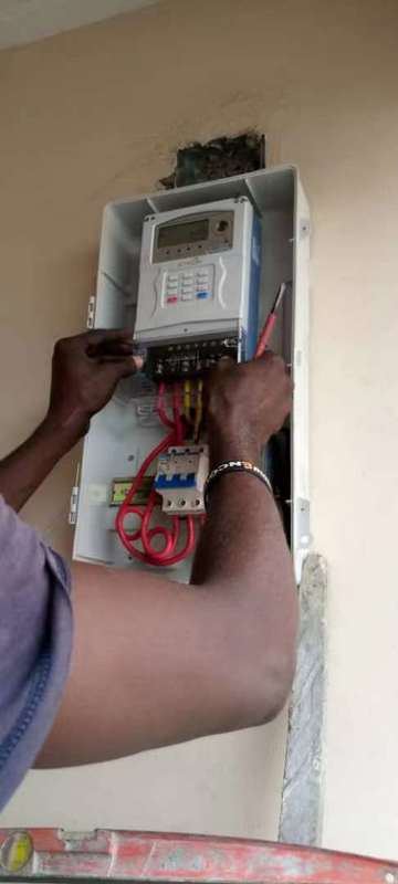 Apparecchiature di prova per contatori elettrici a frequenza di 50 Hz con protocollo standard STS per prove durevoli e di lunga durata