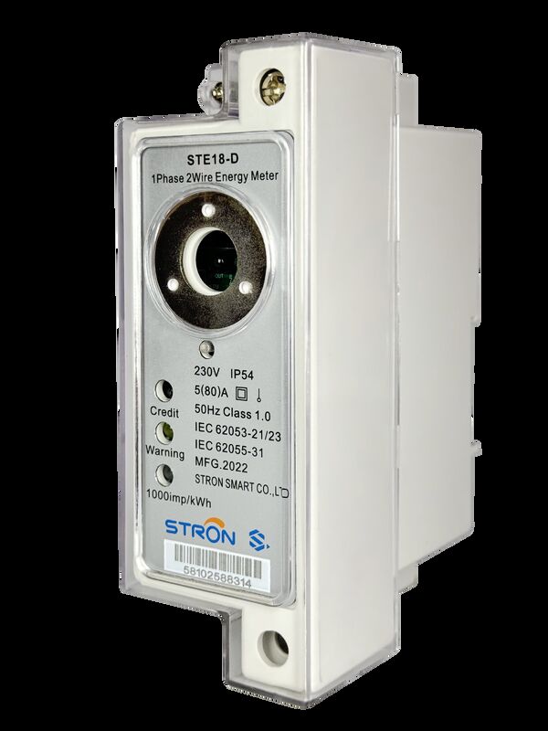 Apparecchiatura di collaudo per contatori elettrici con tastiera, progettata con protezione IP54 contro l'ingresso di polvere e acqua, garantendo una valutazione precisa del contatore