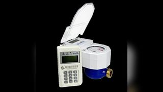 Controllo accurato del contatore elettrico prepagato intelligente